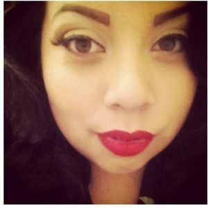 Meet your Posher, Amalia